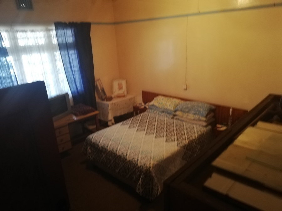 4 Bedroom Property for Sale in Oakdale Western Cape